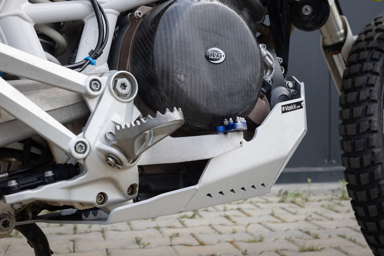 Yakk EXP Engine Guard Satin
