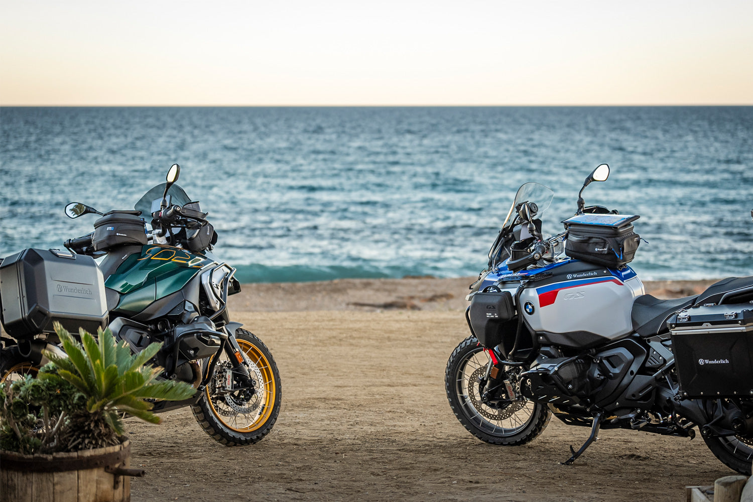 Wunderlich reinforcement bar for the original engine protection bar R 1300 GS and GS Adventure