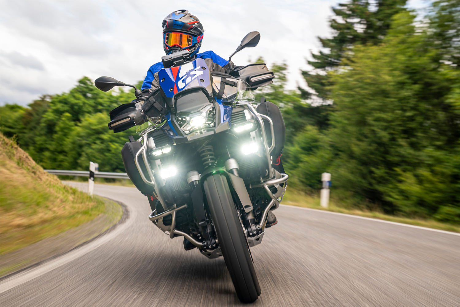 Wunderlich MICROFLOOTER 3.0 LED Auxiliary Lights for BMW R 1300 GS Adventure