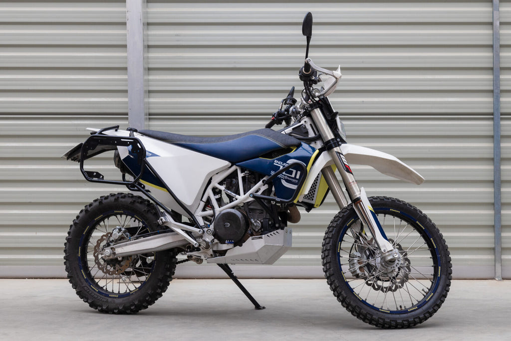 Yakk EXP Crash Bar Black