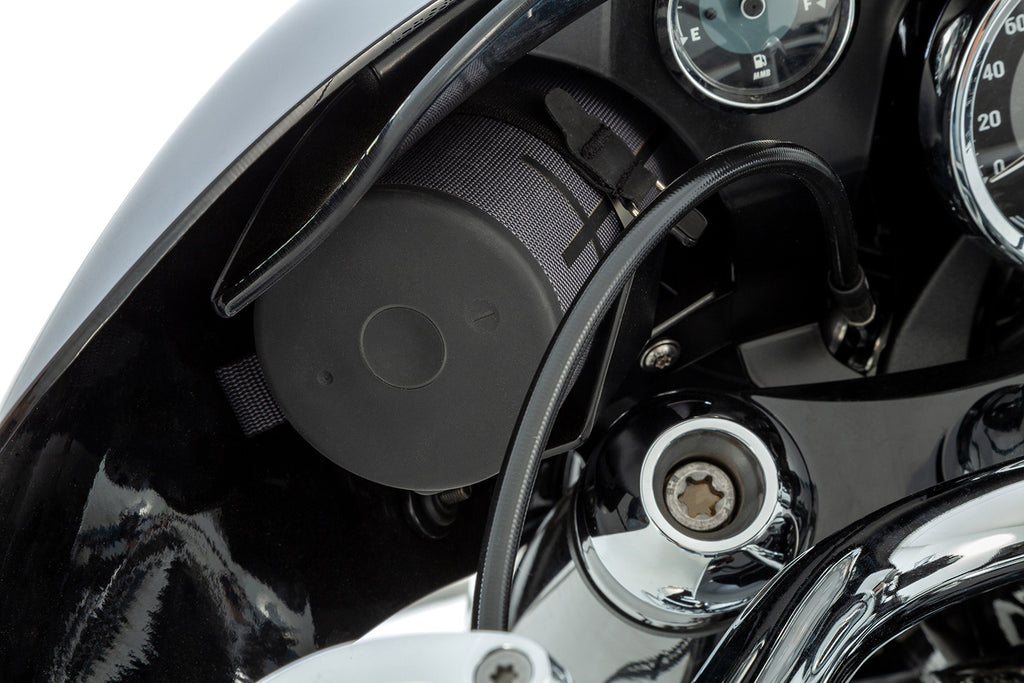 Wunderlich loudspeaker/bottle holder for HIGHWAY cockpit fairing R 18