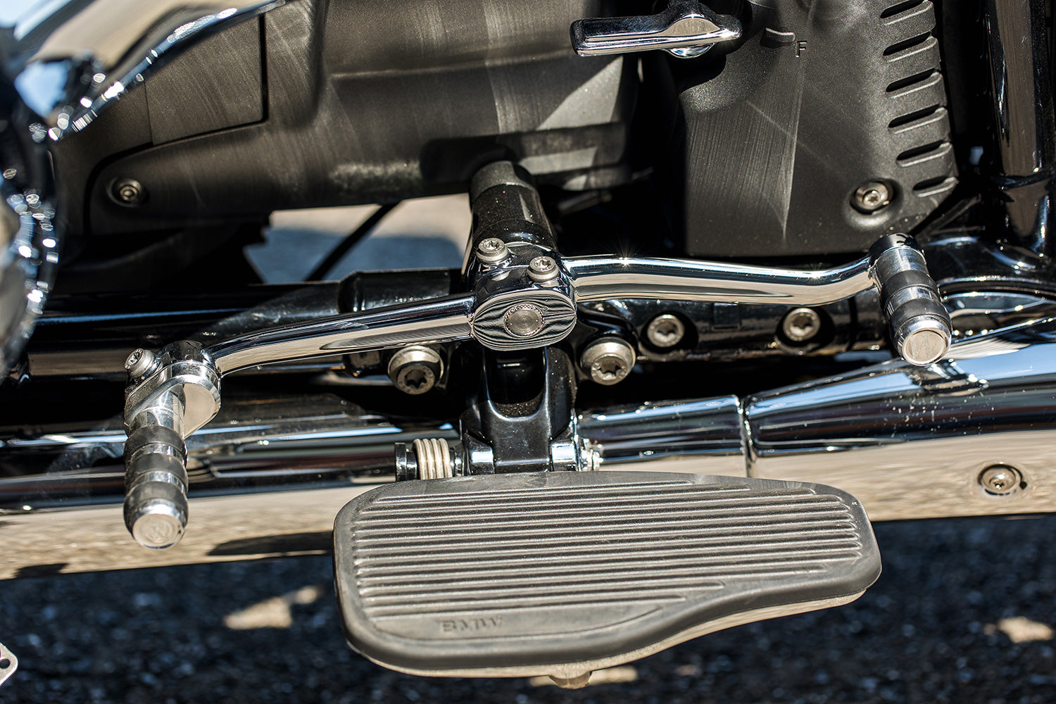 Wunderlich R 18 gear-shifter extension for models with footboard
