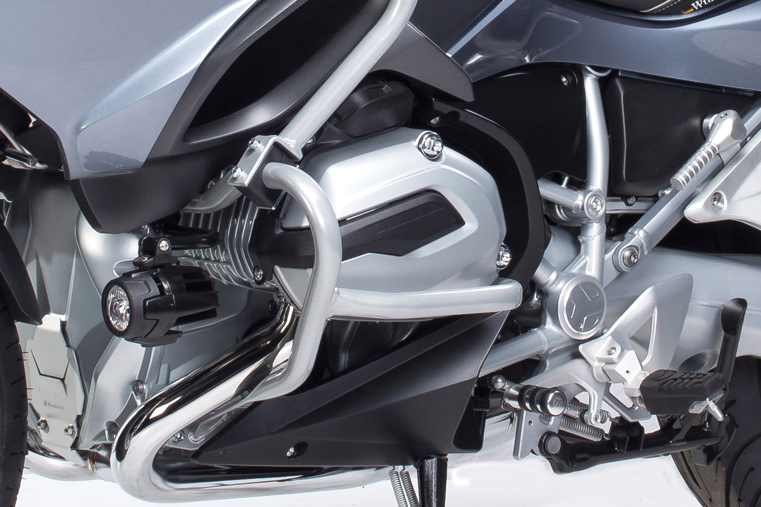 Engine protection bar R 1200 RT LC
