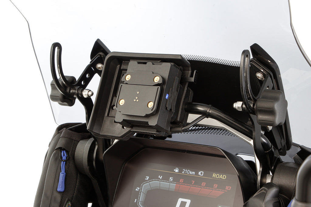 Wunderlich navigation adapter for zūmo XT and TomTom for BMW Navigator preparation