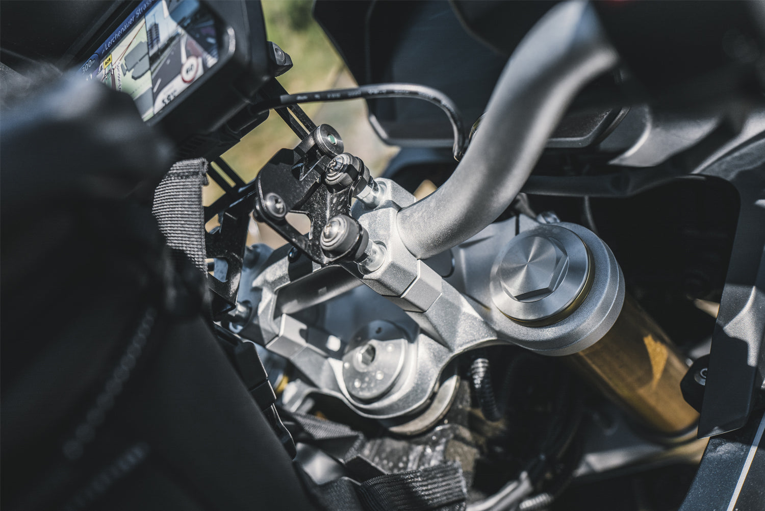Wunderlich ERGO  handlebar riser for models with BMW sat nav