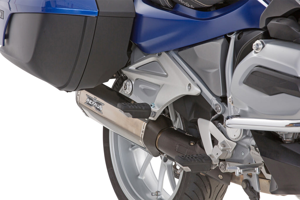 Dirt trap pillion seat mount