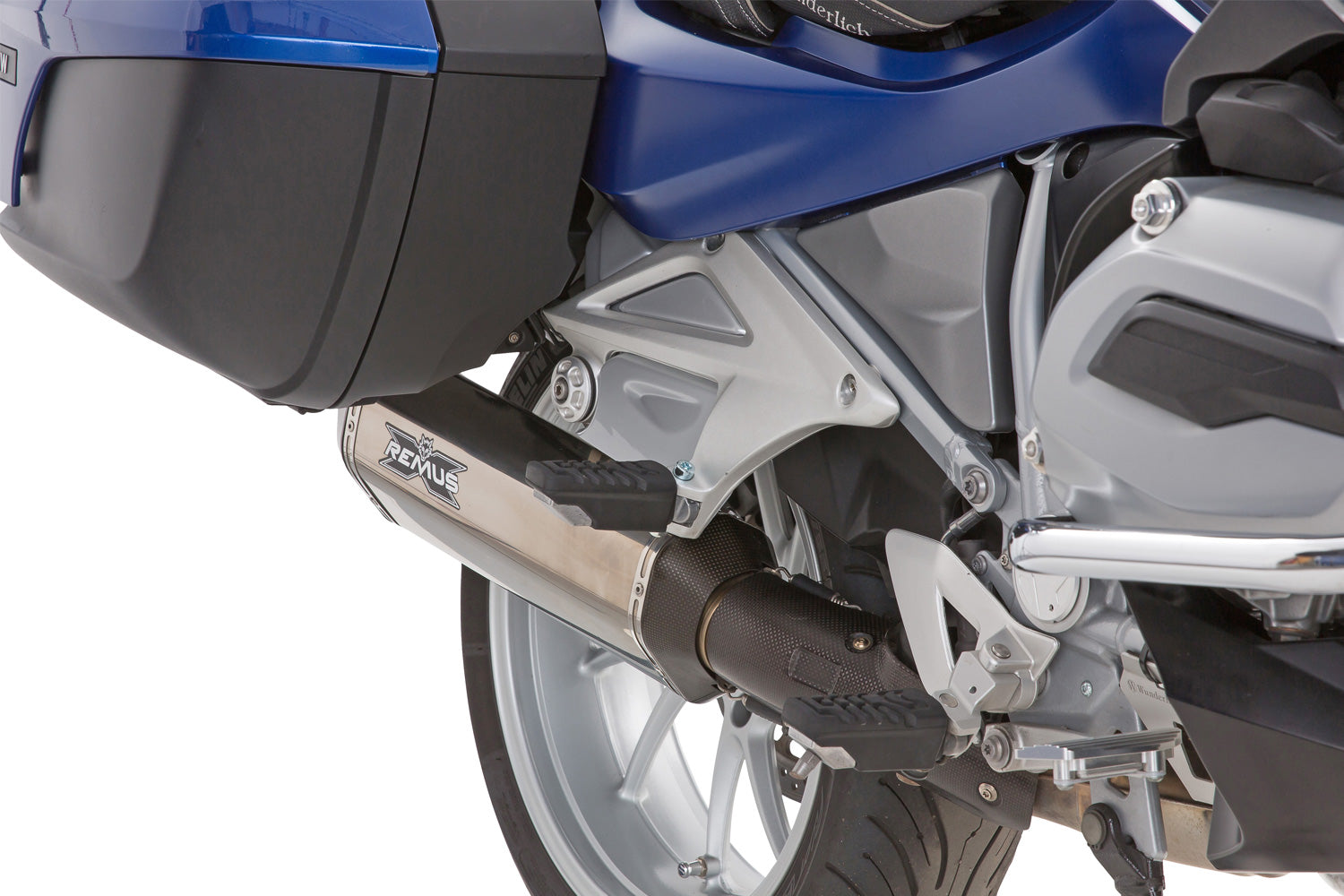 Dirt trap pillion seat mount