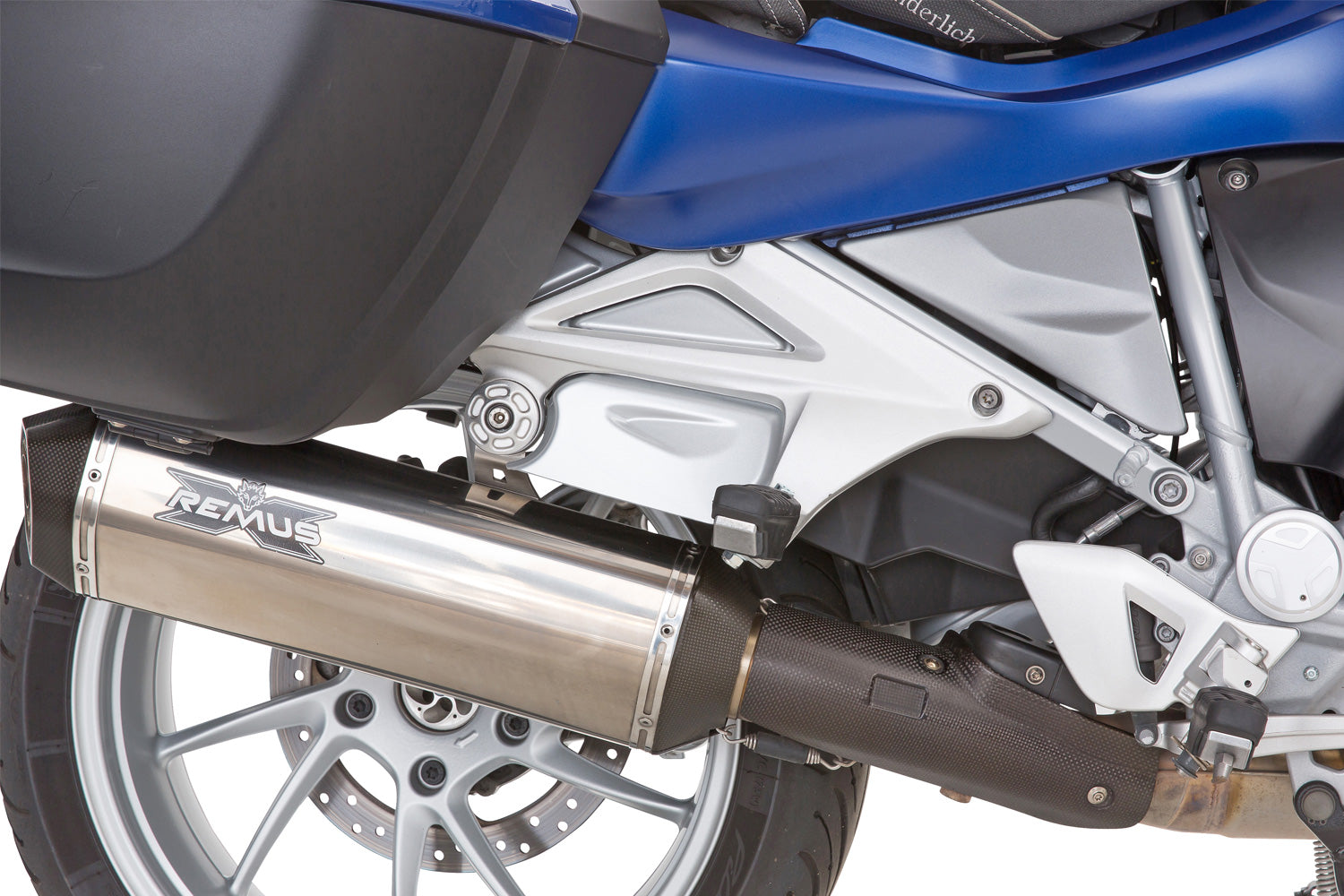 Dirt trap pillion seat mount