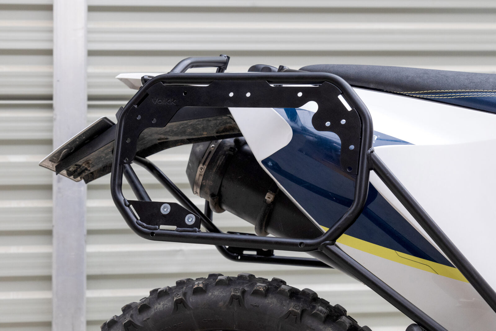 Yakk EXP Side Carrier Black