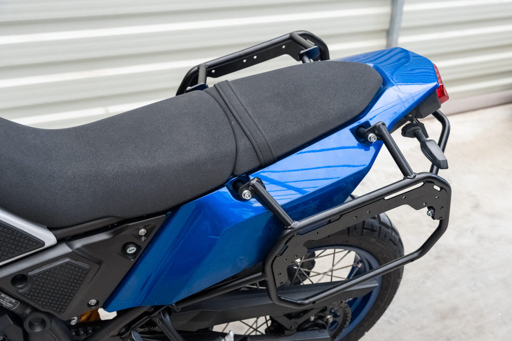 Yakk EXP Side Carrier Black