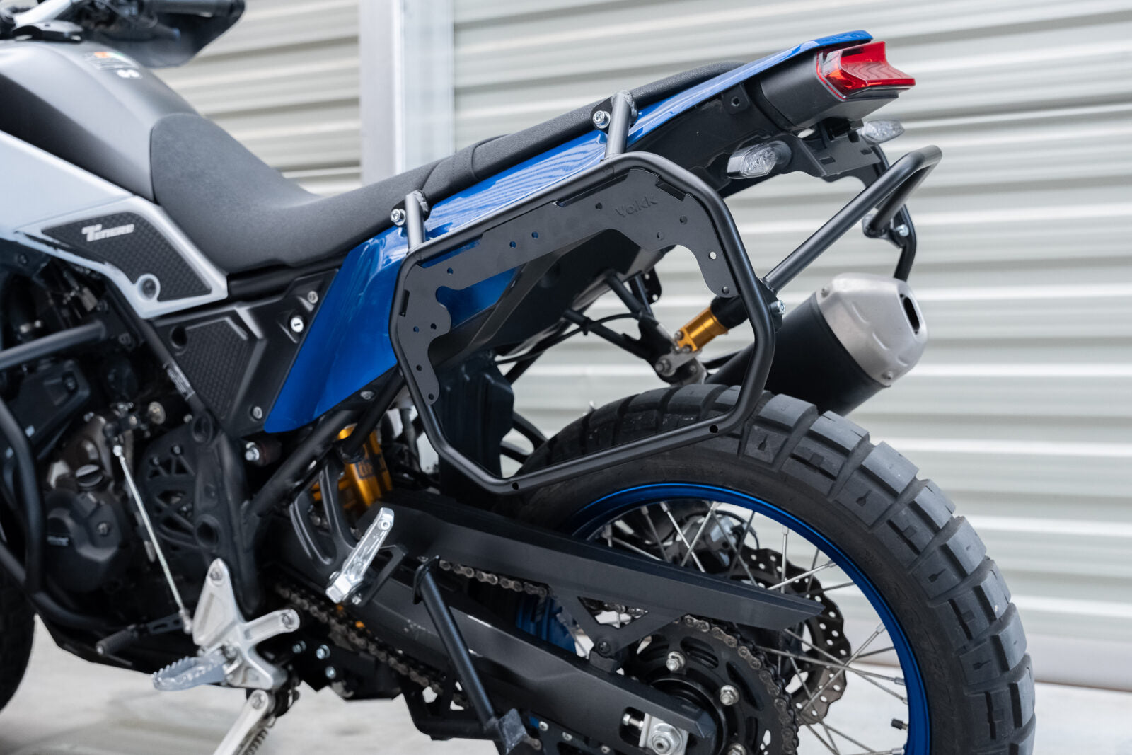 Yakk EXP Side Carrier Black