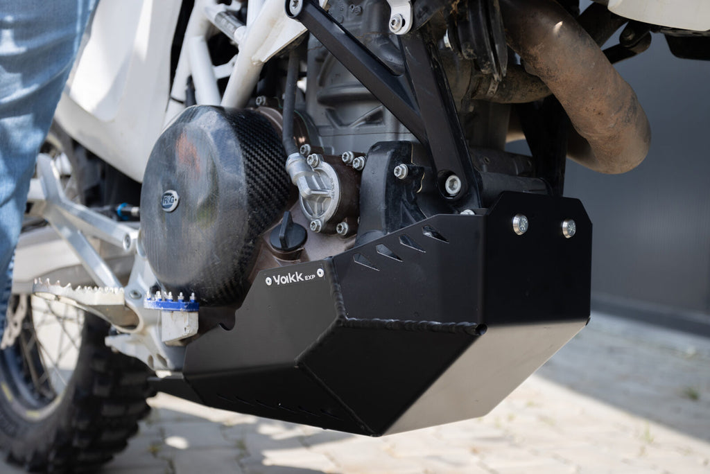 Yakk EXP Engine Guard Black