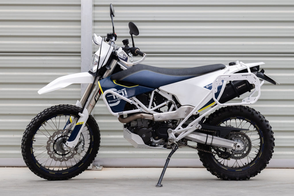 Yakk EXP Side Carrier White