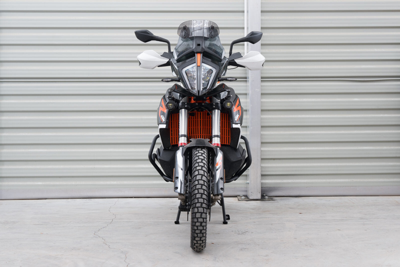 Yakk EXP Lower Crash Bar Black