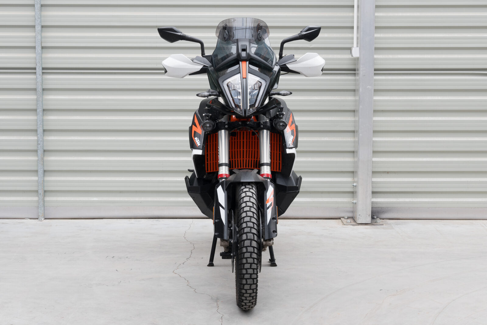 Yakk EXP Engine Guard Black