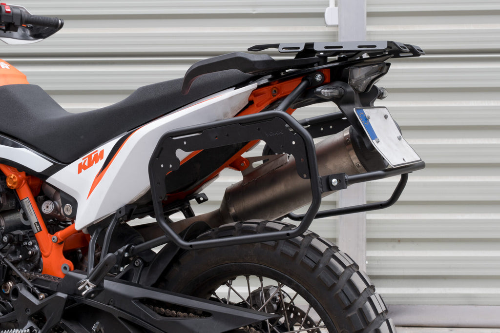 Yakk EXP Side Carrier Black