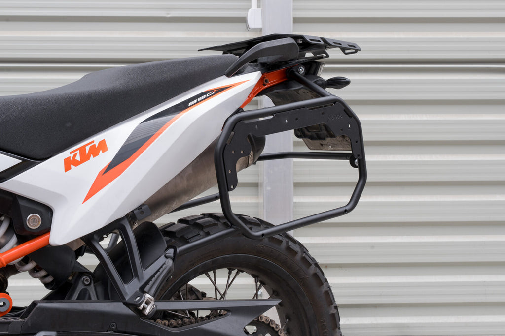 Yakk EXP Side Carrier Black