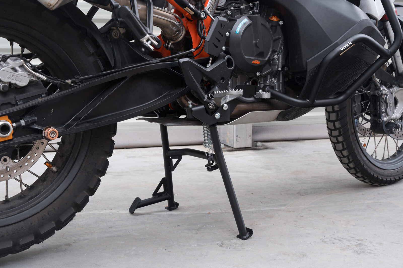 Yakk EXP Centre Stand Black