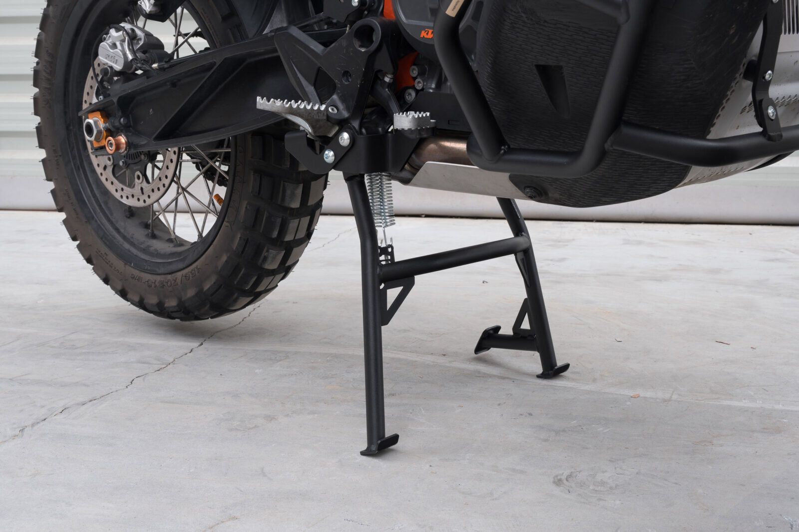 Yakk EXP Centre Stand Black