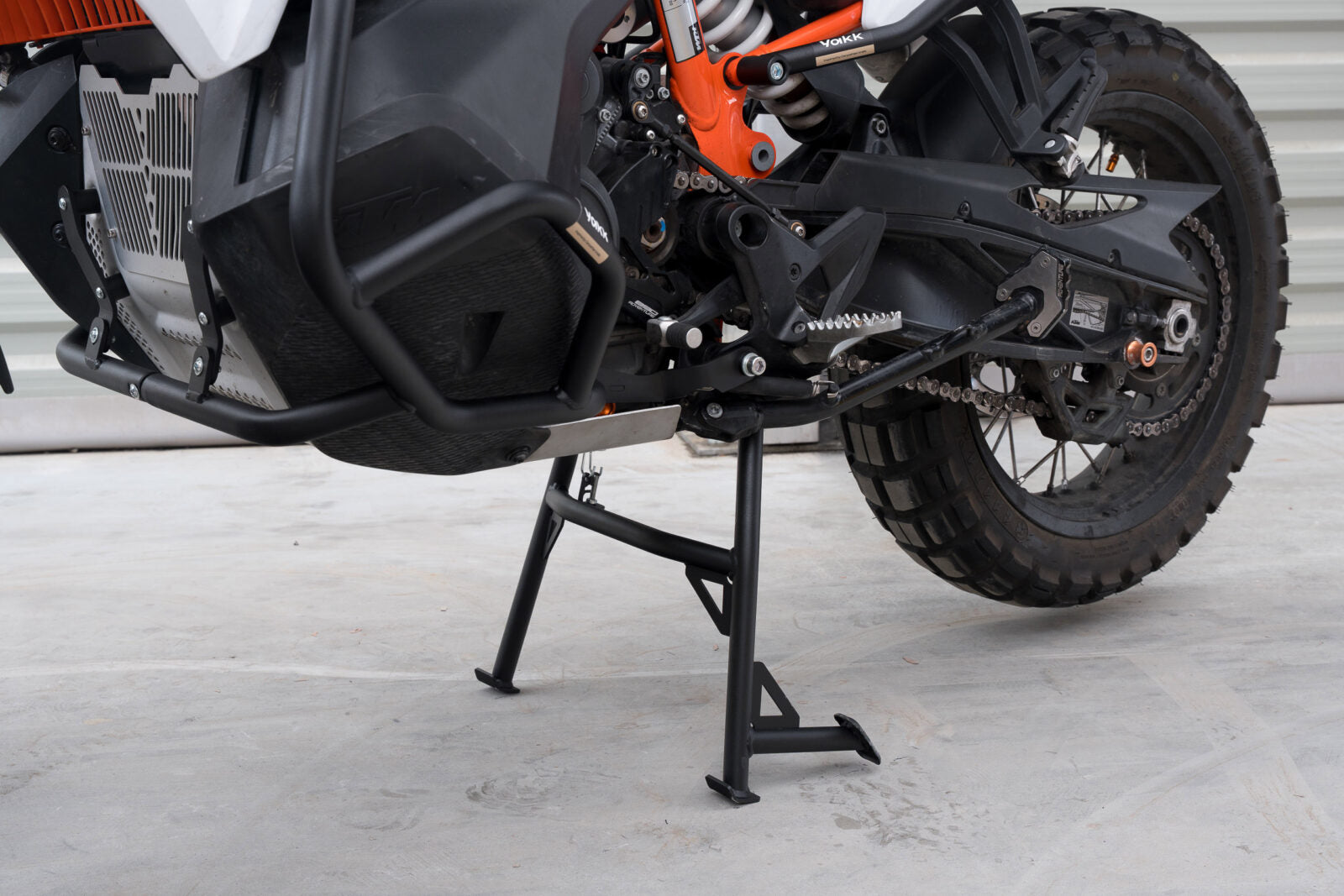 Yakk EXP Centre Stand Black