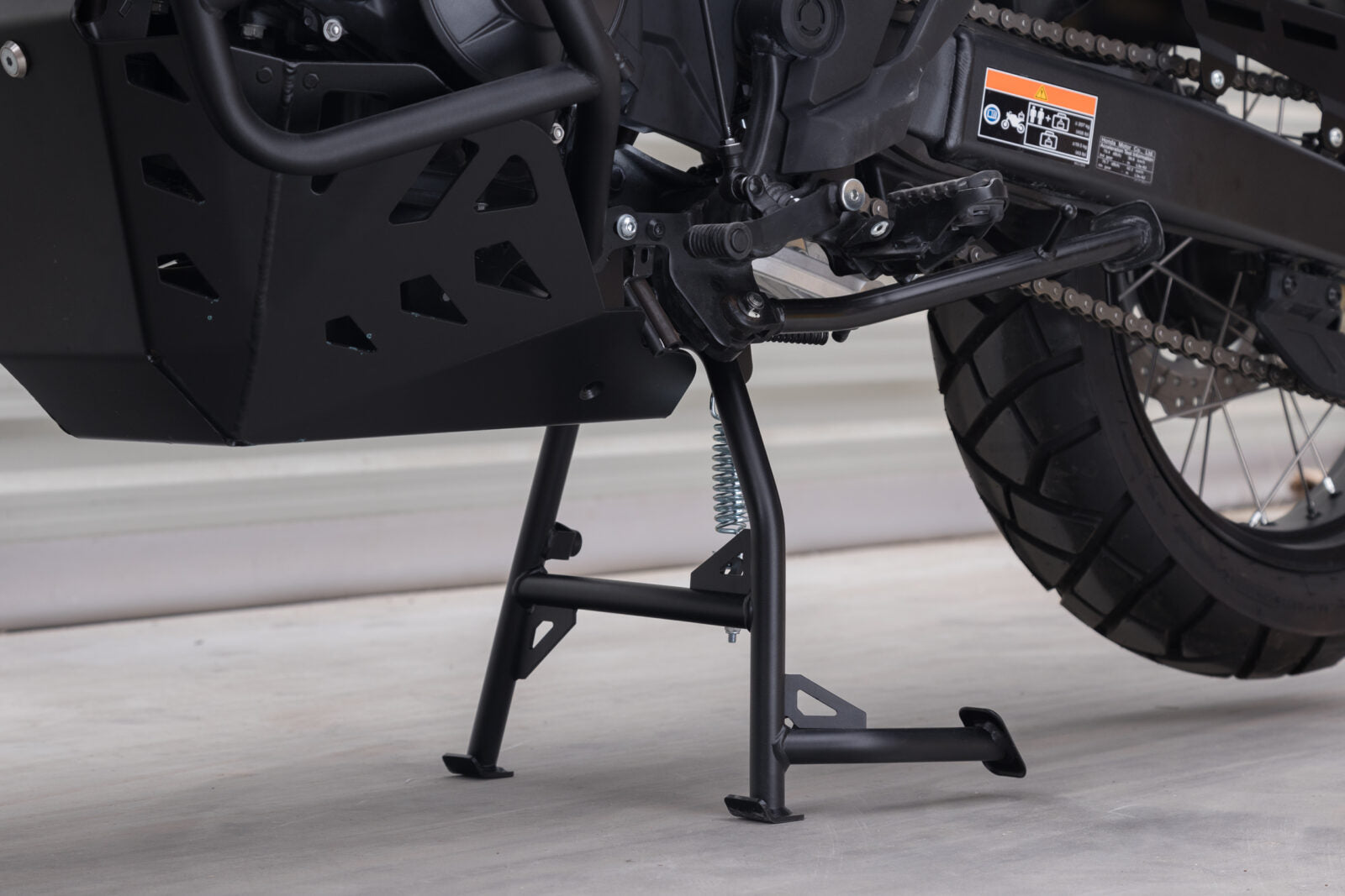 Yakk EXP Centre Stand Black