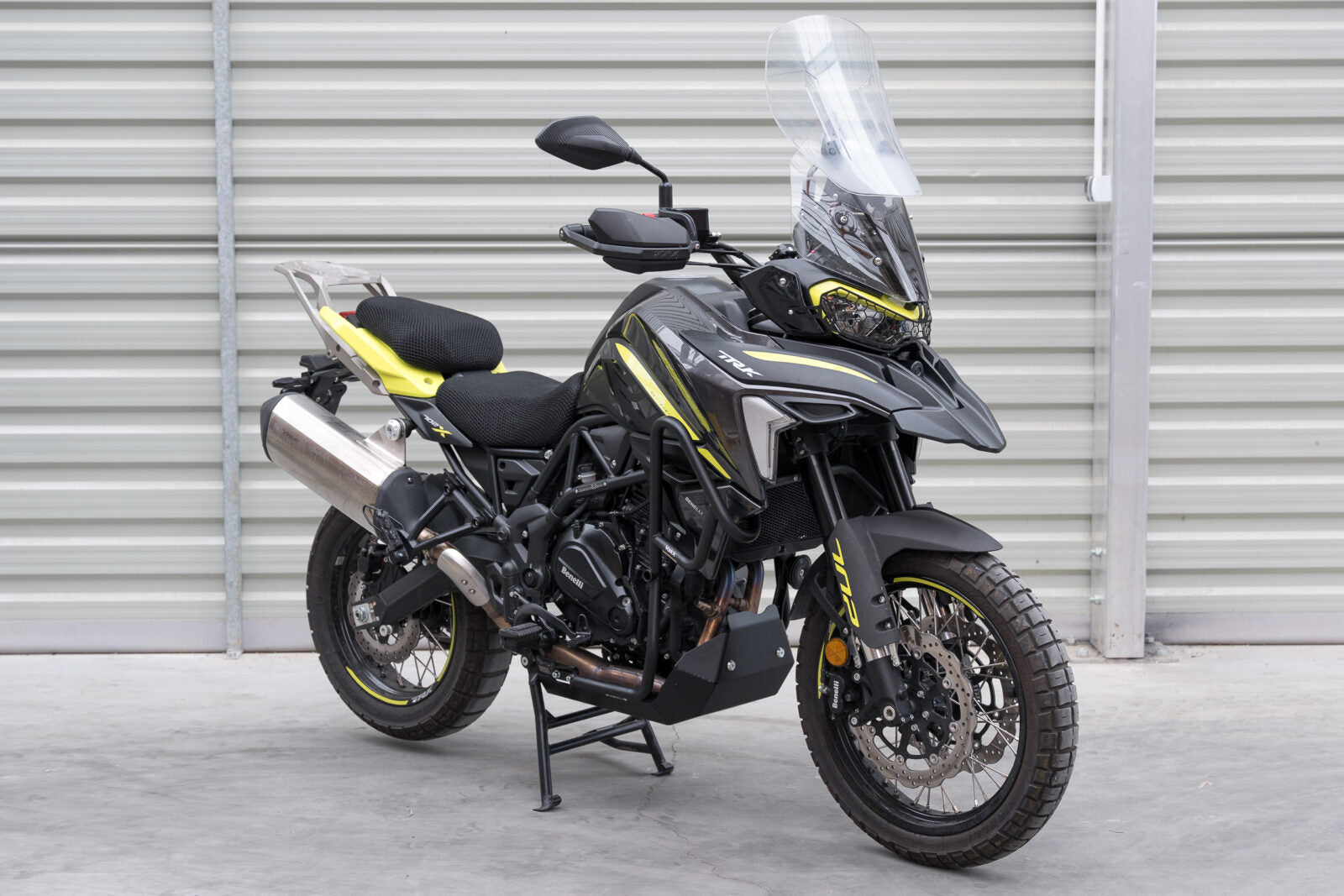 Yakk EXP Crash Bar Black