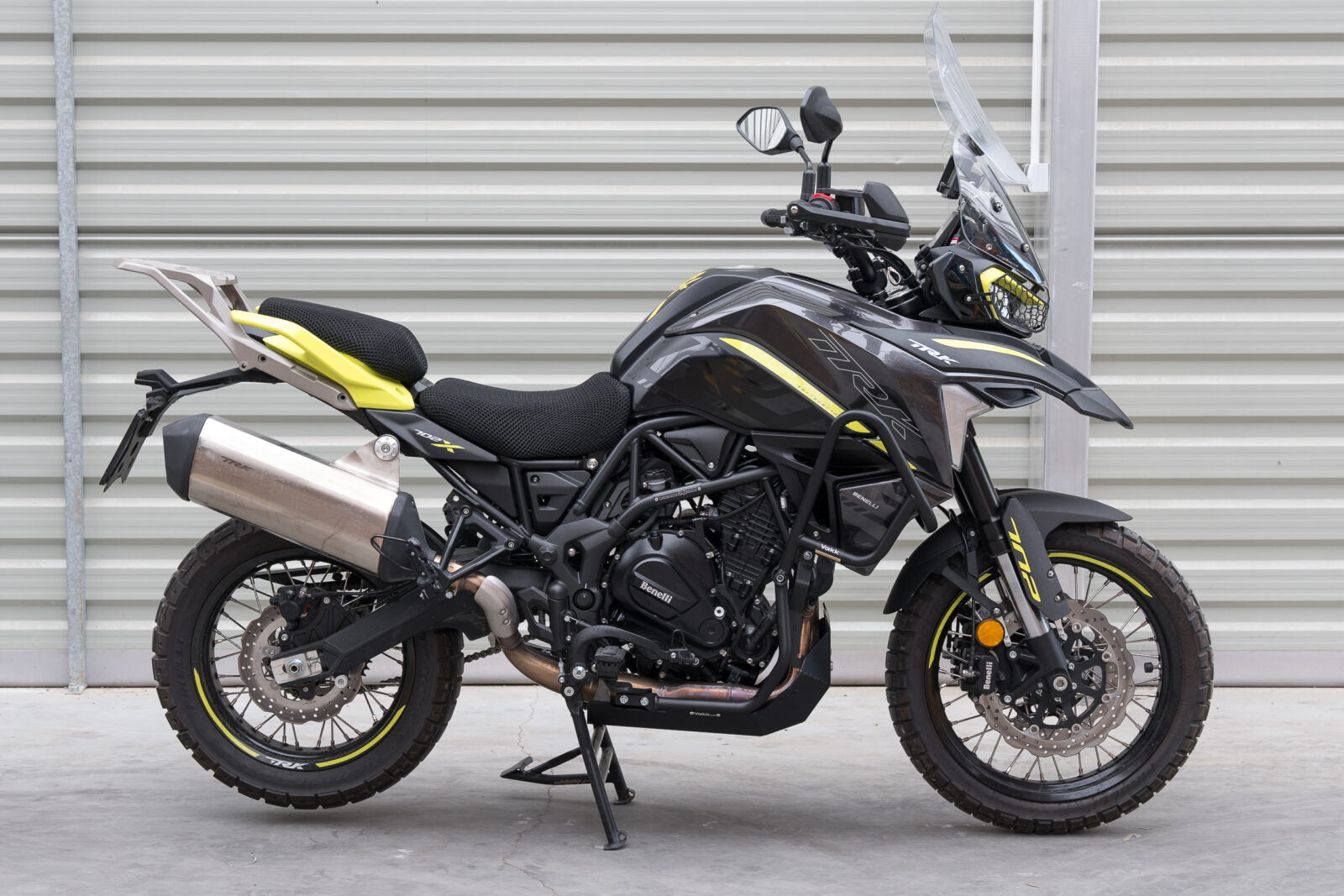 Yakk EXP Crash Bar Black