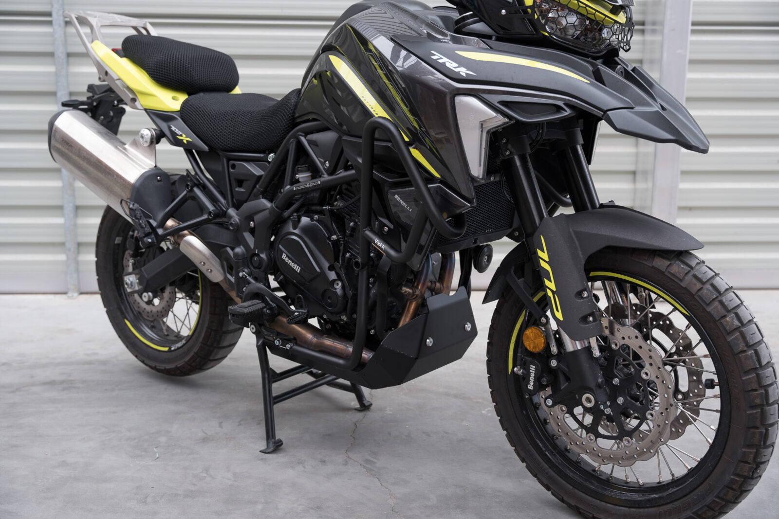 Yakk EXP Crash Bar Black