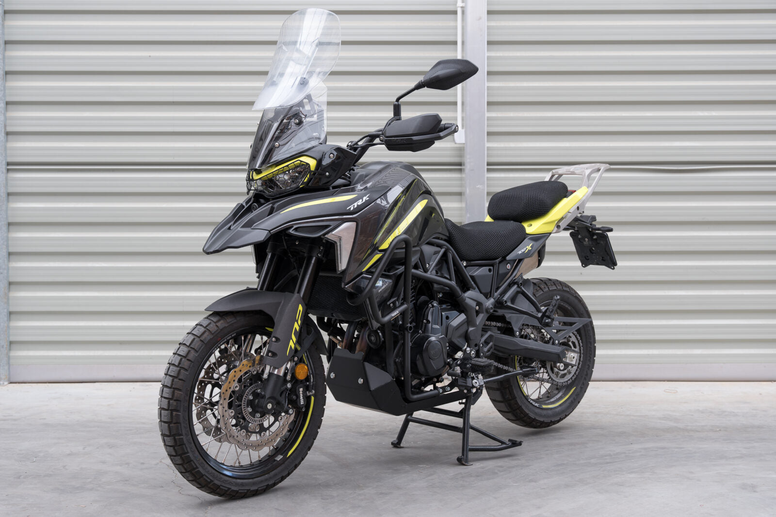 Yakk EXP Headlight Guard Black