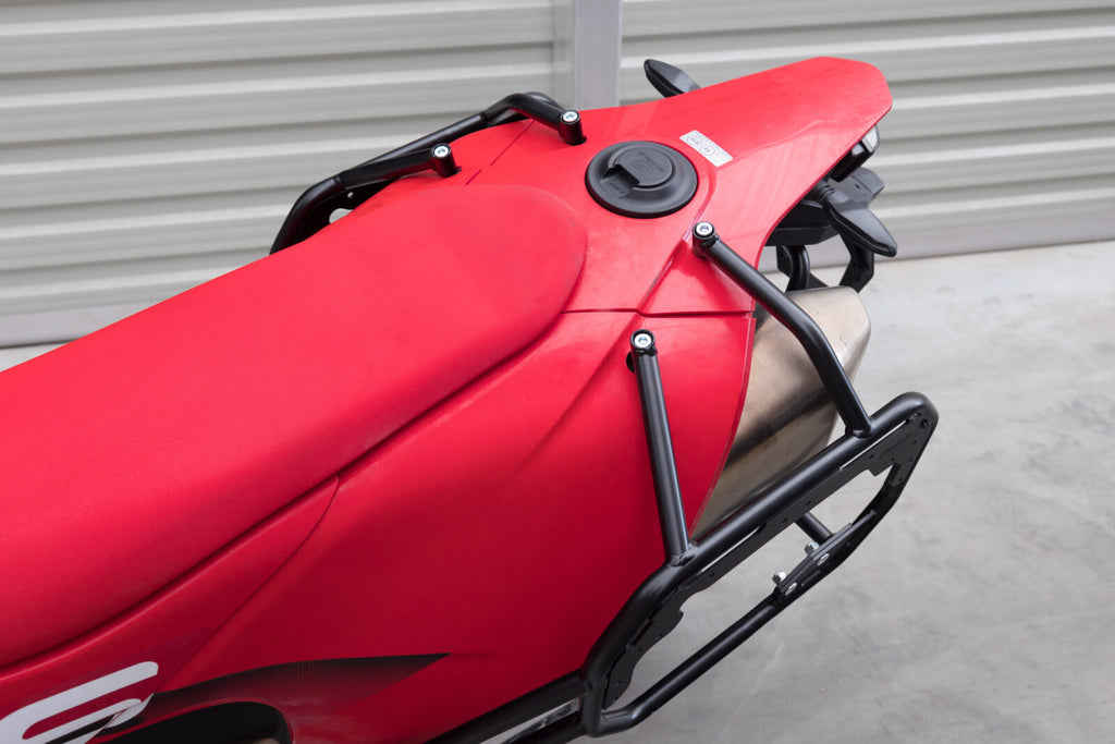 Yakk EXP Side Carrier Black