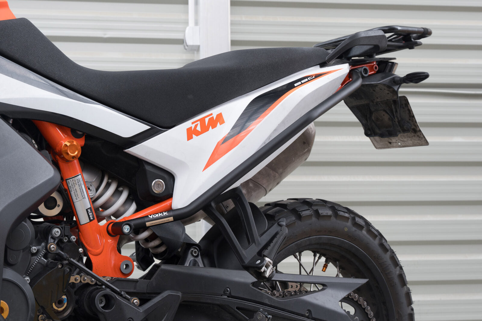 Yakk EXP Rear Crash Bar Black