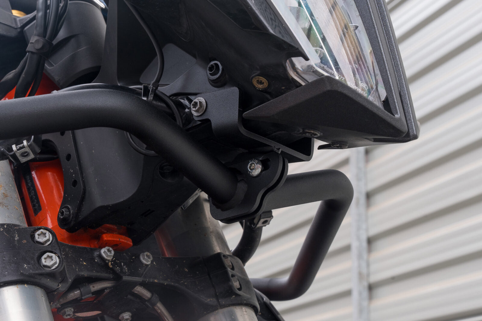 Yakk EXP Upper Crash Bar Black