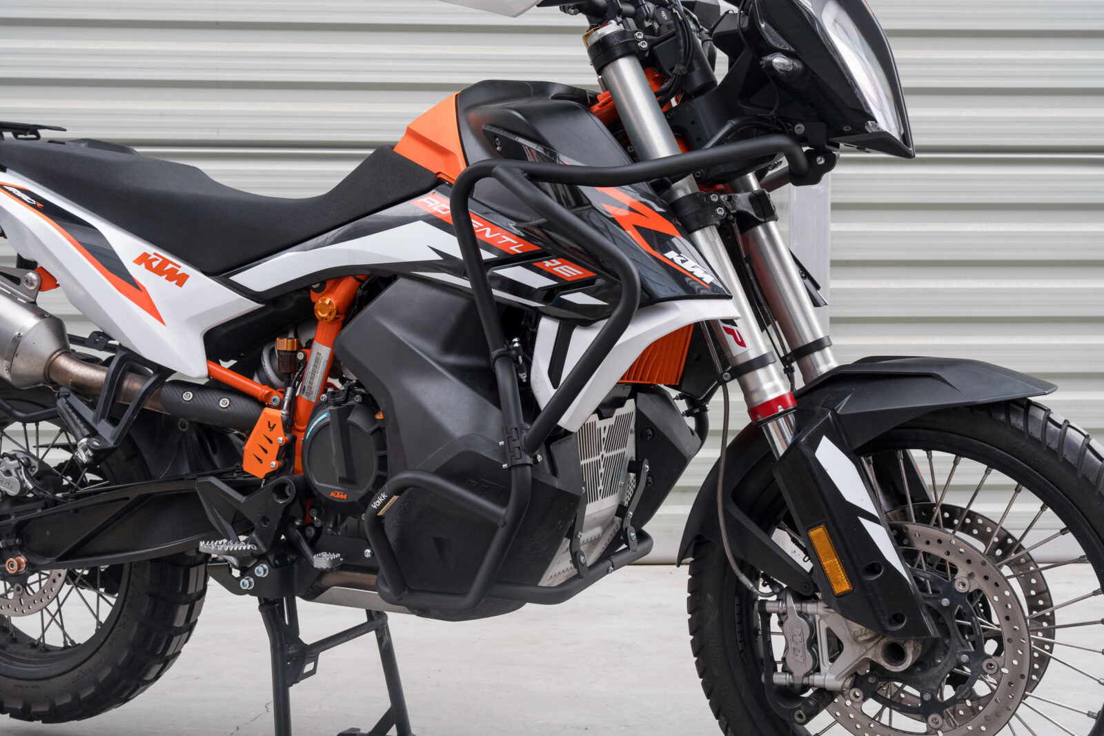 Yakk EXP Upper Crash Bar Black