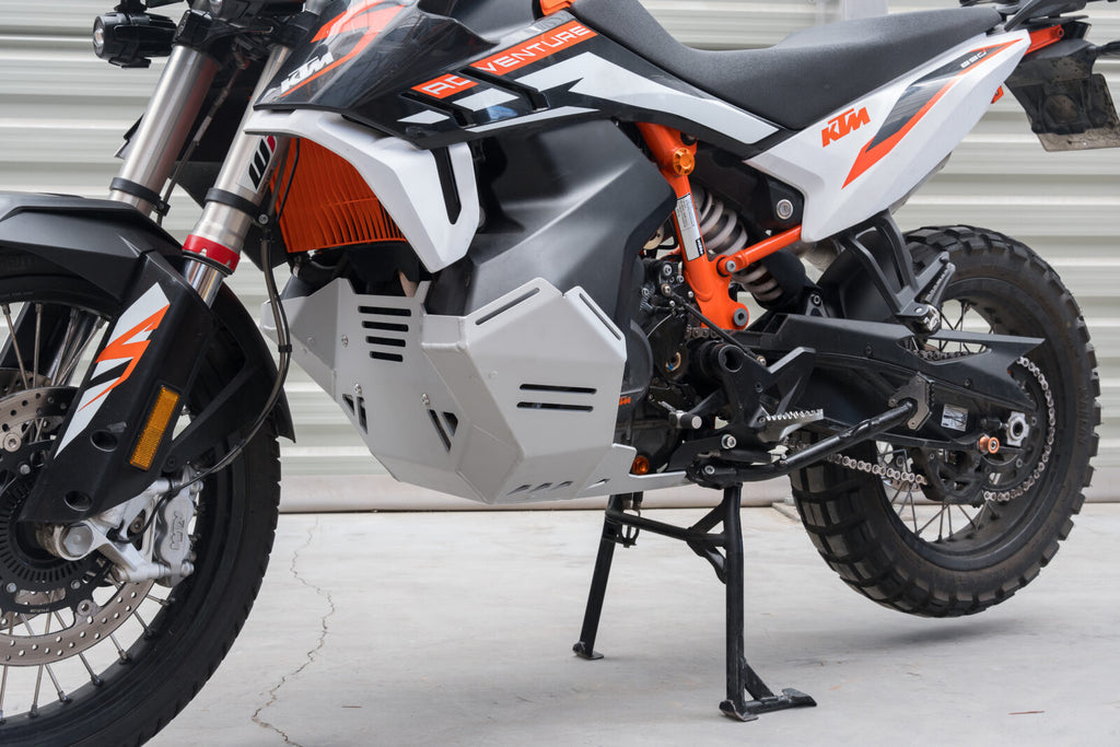 Yakk EXP Engine Guard Silver