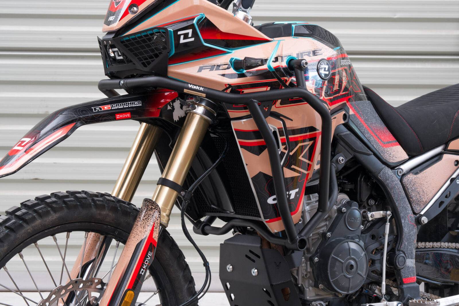 Yakk EXP Crash Bar Black