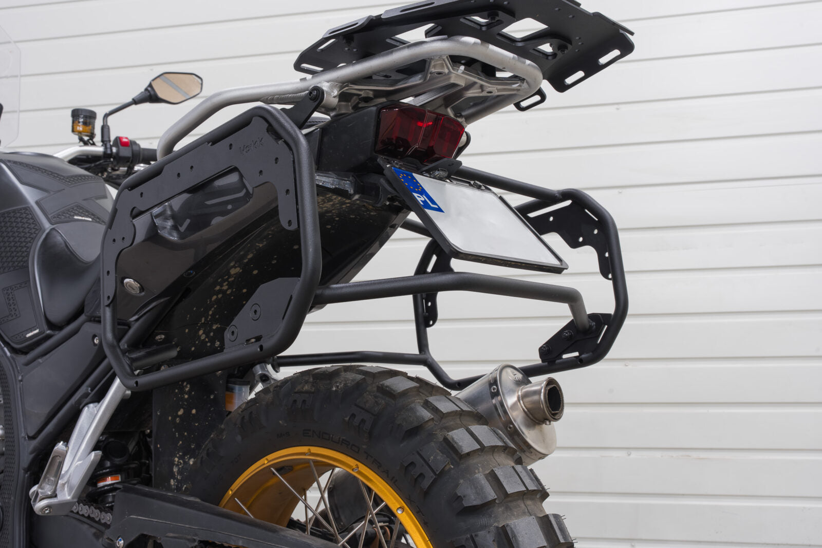 Yakk EXP Luggage Plate Black
