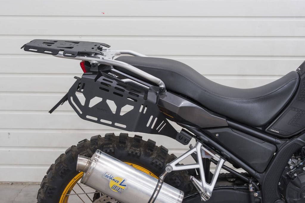 Yakk EXP Side Carrier Black