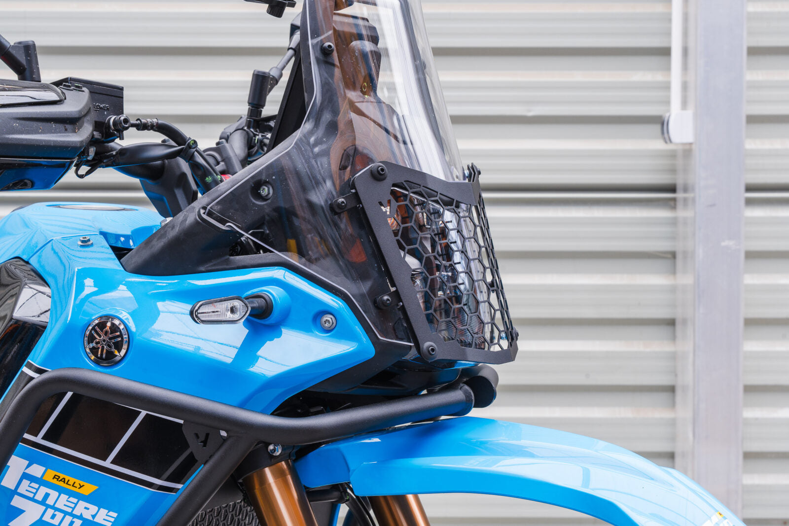 Yakk EXP Headlight Guard Black