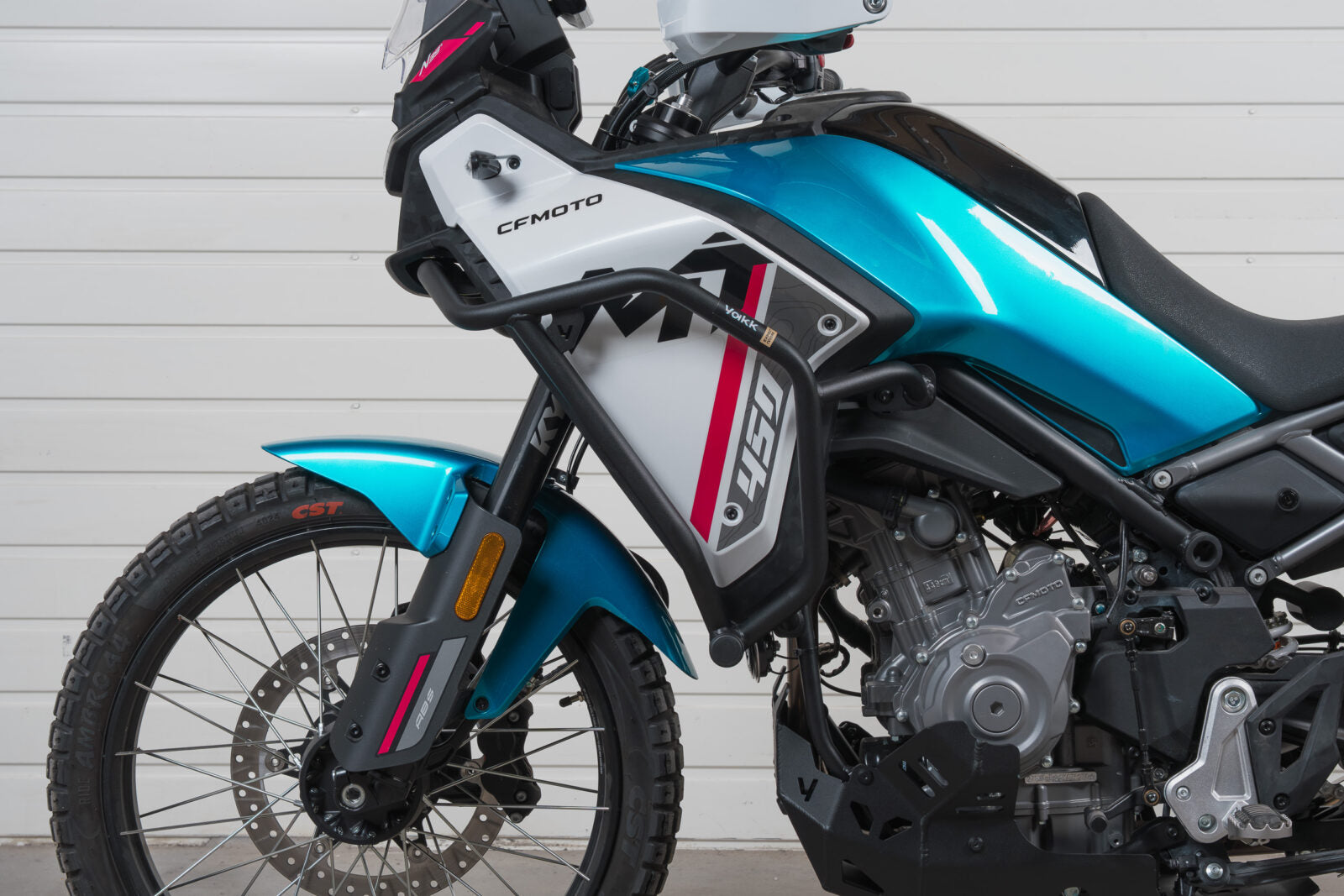 Yakk EXP Crash Bar Black