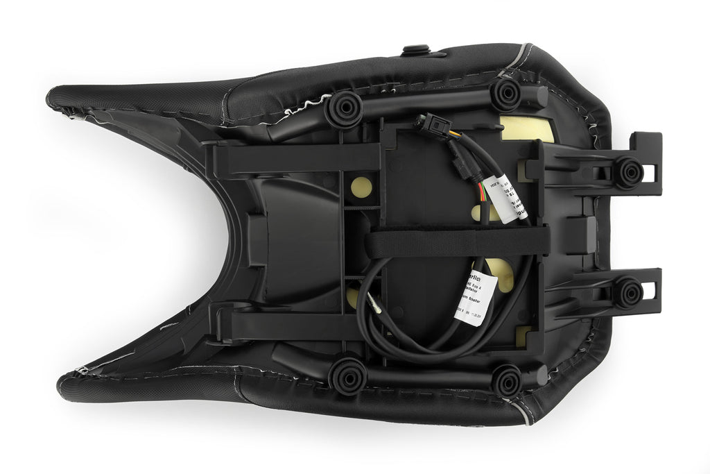 Wunderlich rider seat AKTIVKOMFORT with aftermarket seat heating