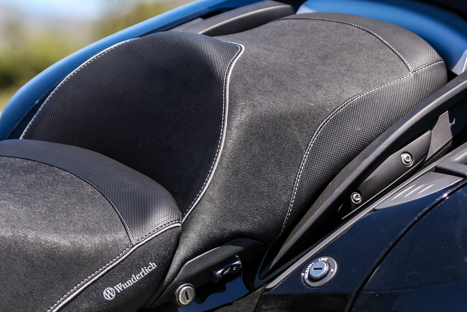 Wunderlich Passenger Seat AKTIVKOMFORT seat heating & gel insert