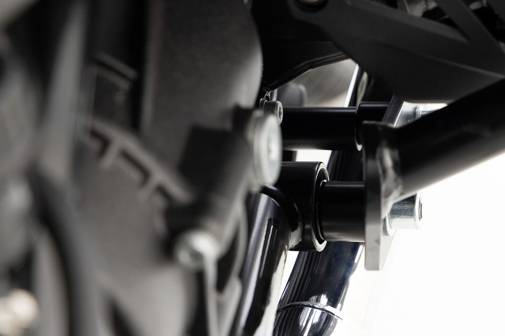 Wunderlich widening set for R 12 engine protection bar