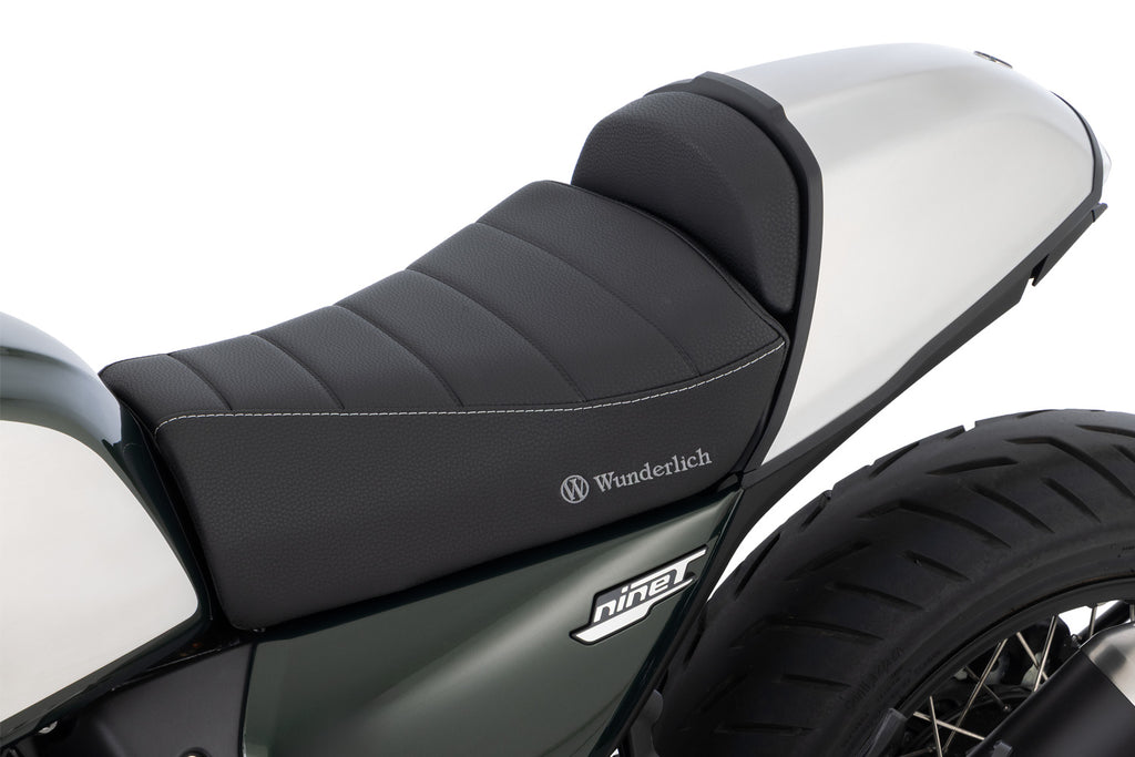 Wunderlich AKTIVKOMFORT rider seat in combination with solo rear