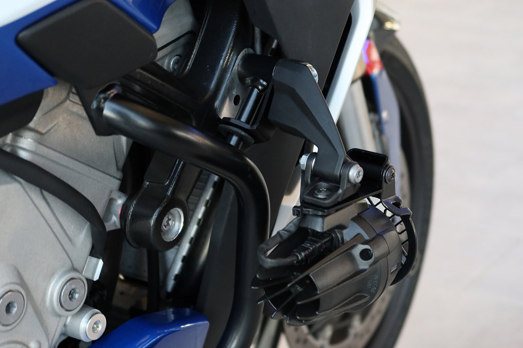 Mounting kit original auxiliary headlight with engine guard S 1000 XR
