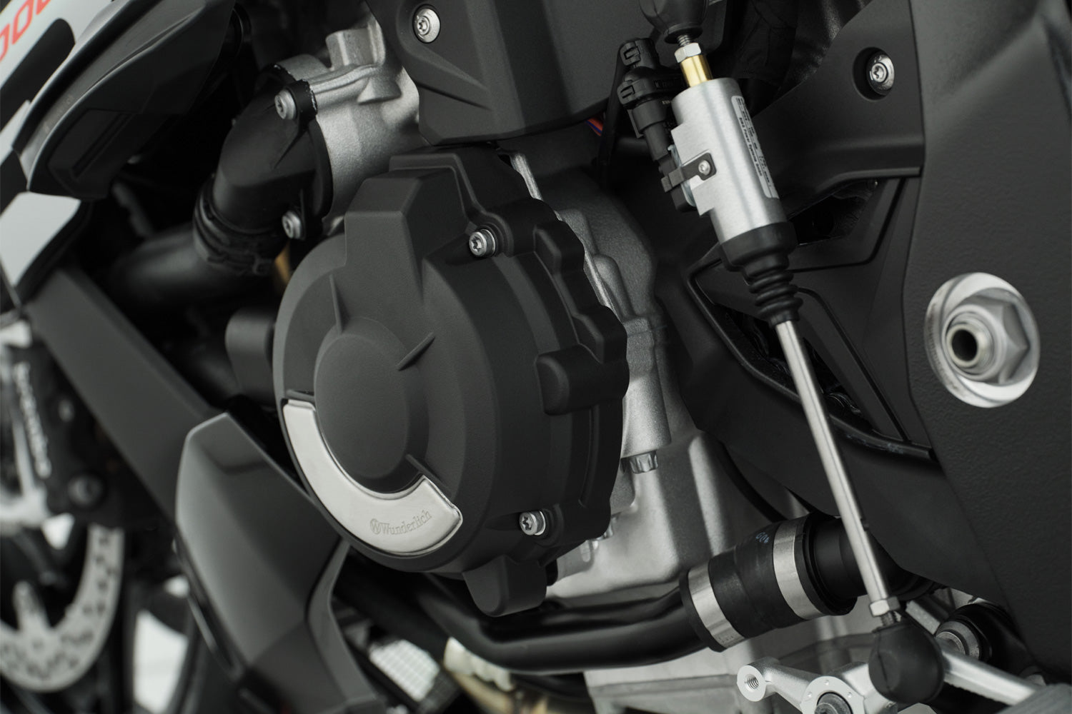 Wunderlich engine protective cover set for clutch and alternator