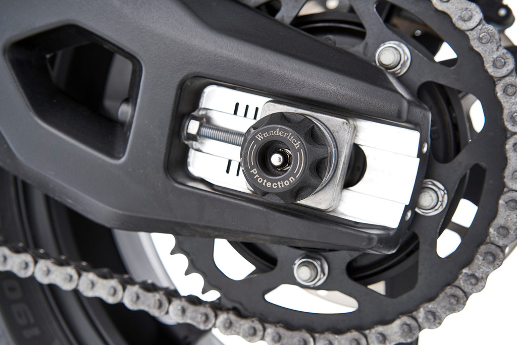 Wunderlich “DOUBLESHOCK” axle protection pads S 1000 XR / M 1000 XR