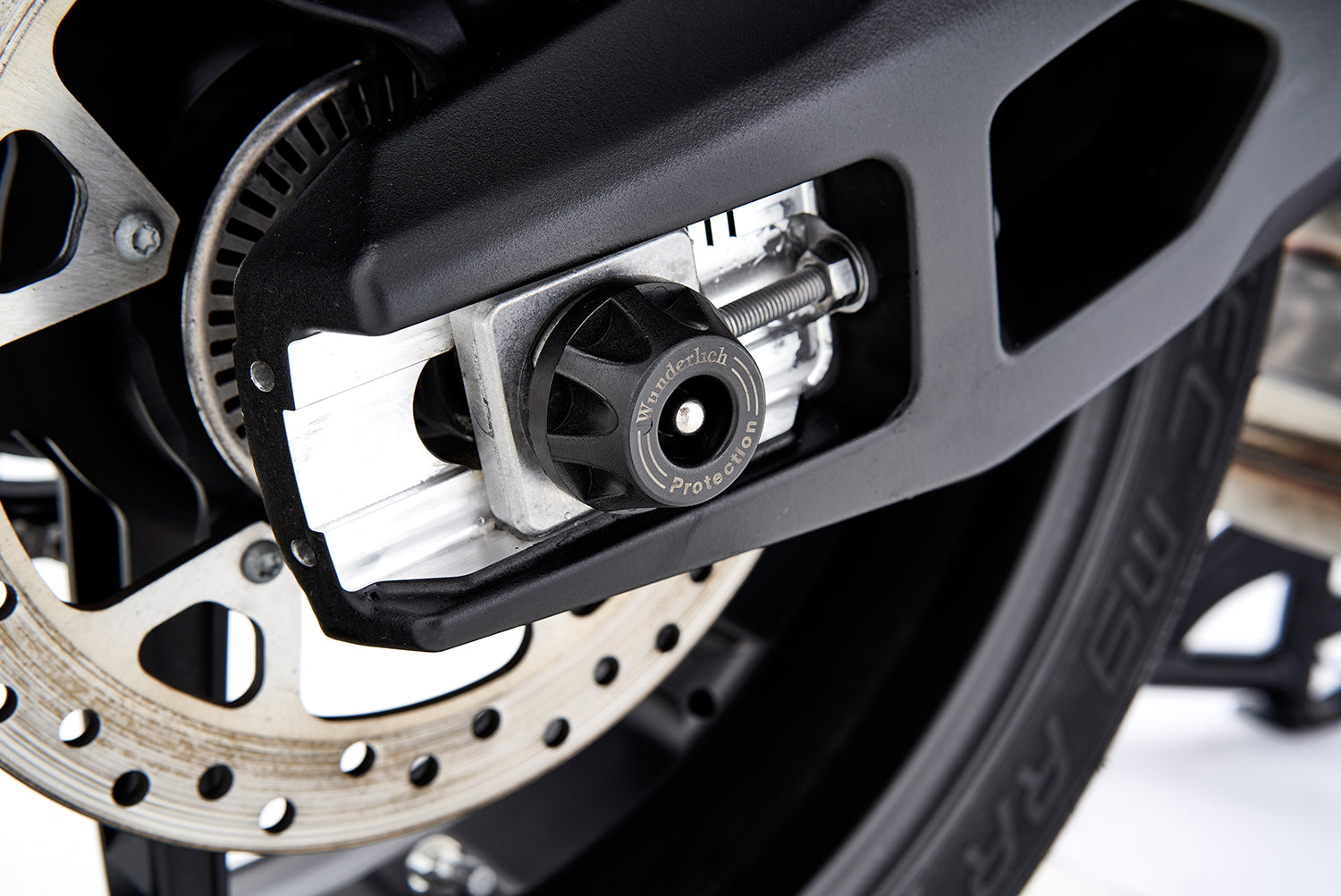 Wunderlich “DOUBLESHOCK” axle protection pads S 1000 XR / M 1000 XR