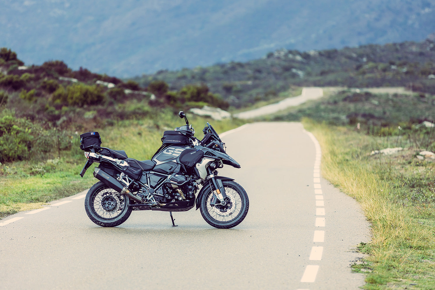 Wunderlich AKTIVKOMFORT rider seat - with seat heating Smart Plug & Play