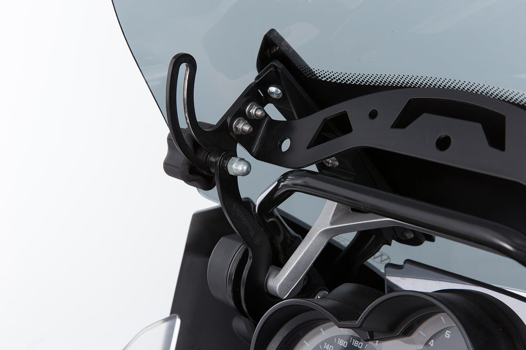 Wunderlich windshield reinforcement for orig or accessory windshield