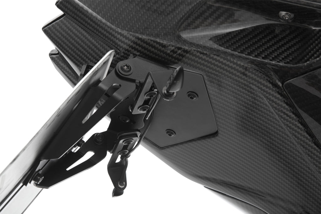 Wunderlich indicator bracket for accessory indicator